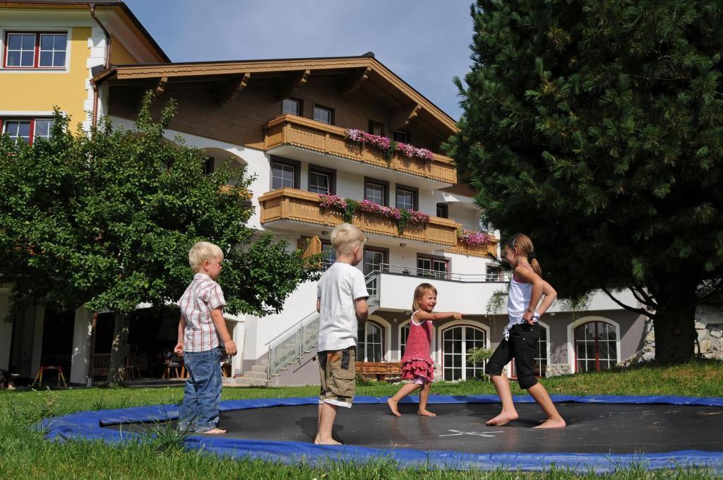 Landhotel Hubengut Bed And Breakfast Radstadt Eksteriør billede